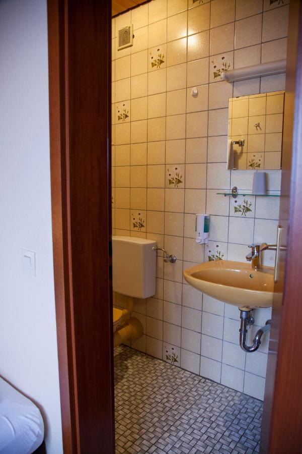 Gaestehaus Haeuser Linden  Esterno foto